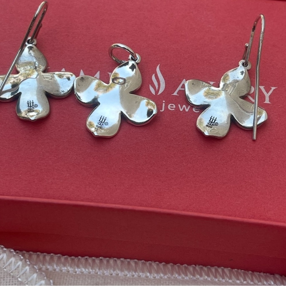 James Avery Polished Silver dogwood Flower Charm earrings set - Picture 4 of 9